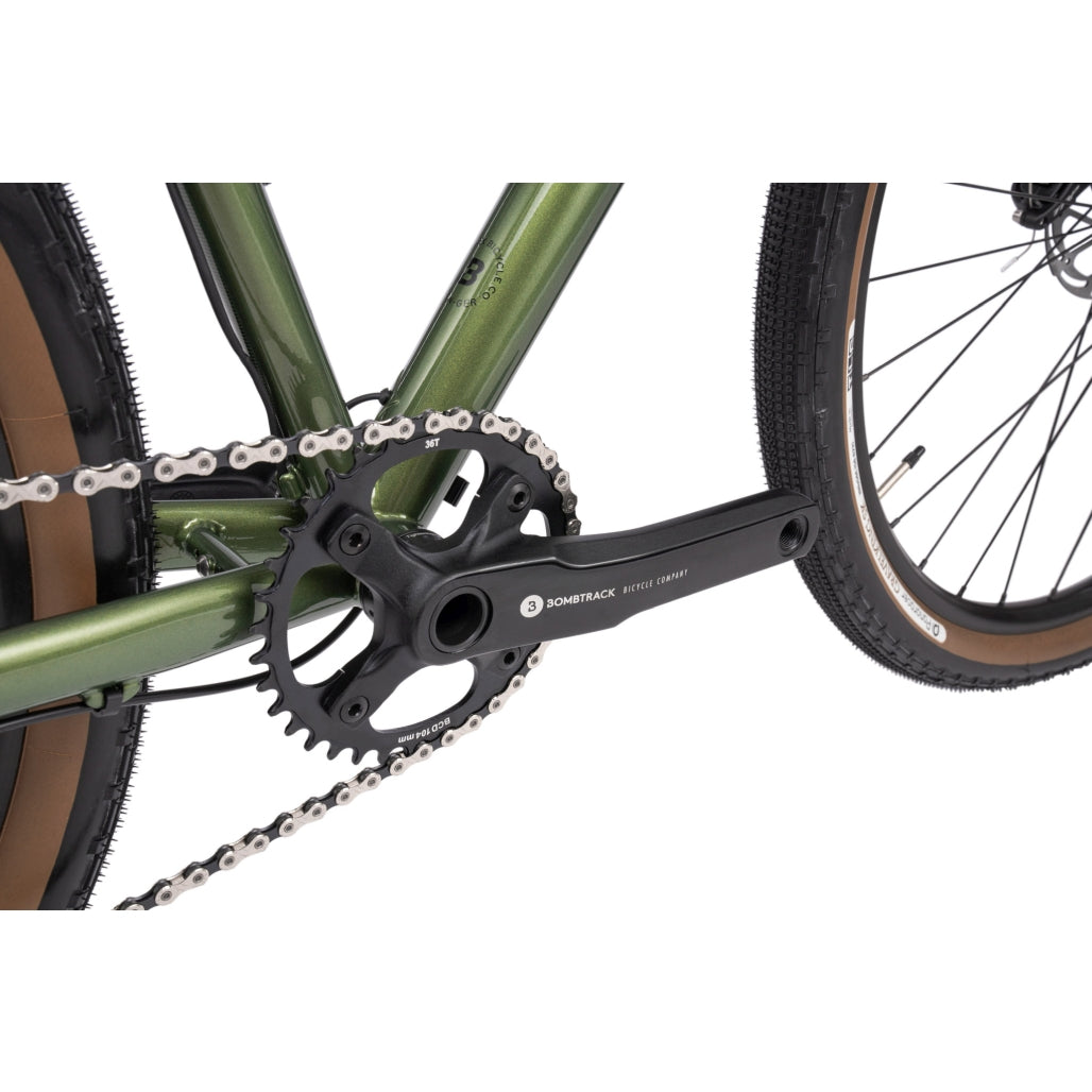 Bombtrack Beyond 2 — Metallic Green — crankset and chainring