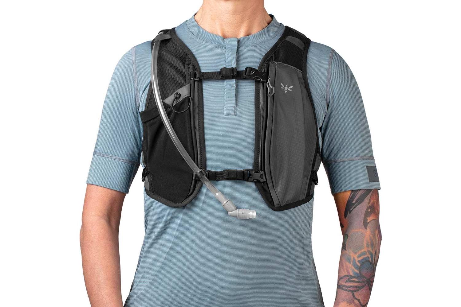 APIDURA - BACKCOUNTRY SERIES HYDRATION BACKPACK