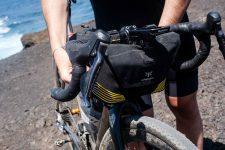 APIDURA - RACING HANDLEBAR PACK 2L