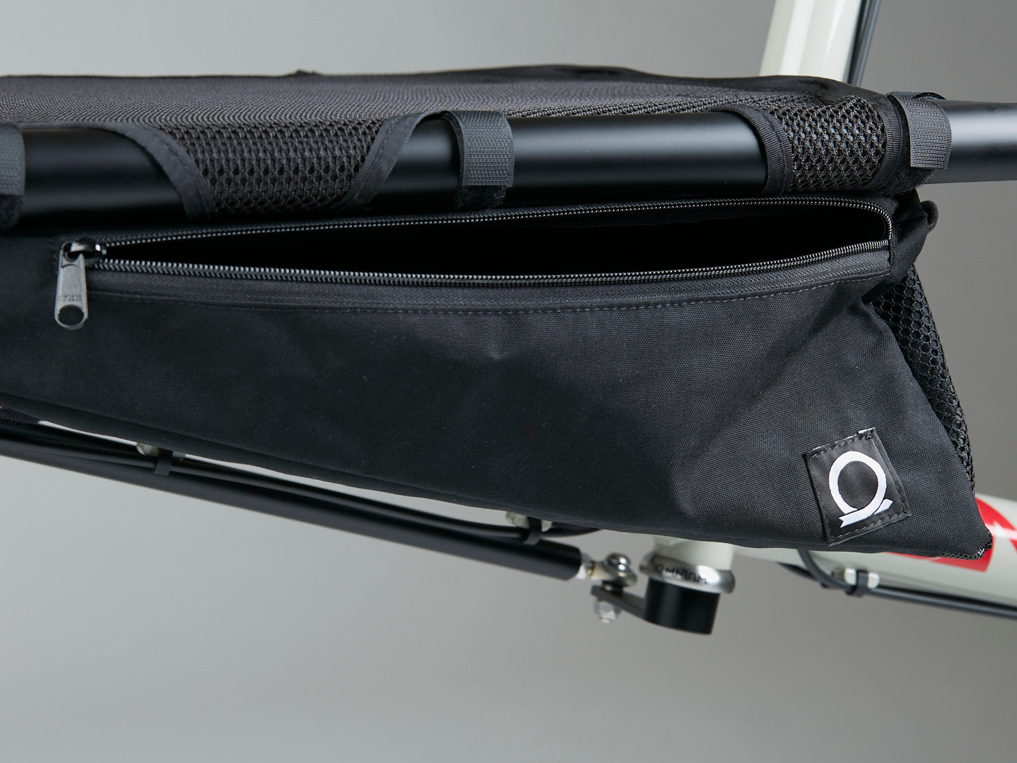 Omnium Wedgie Bag - Cargo