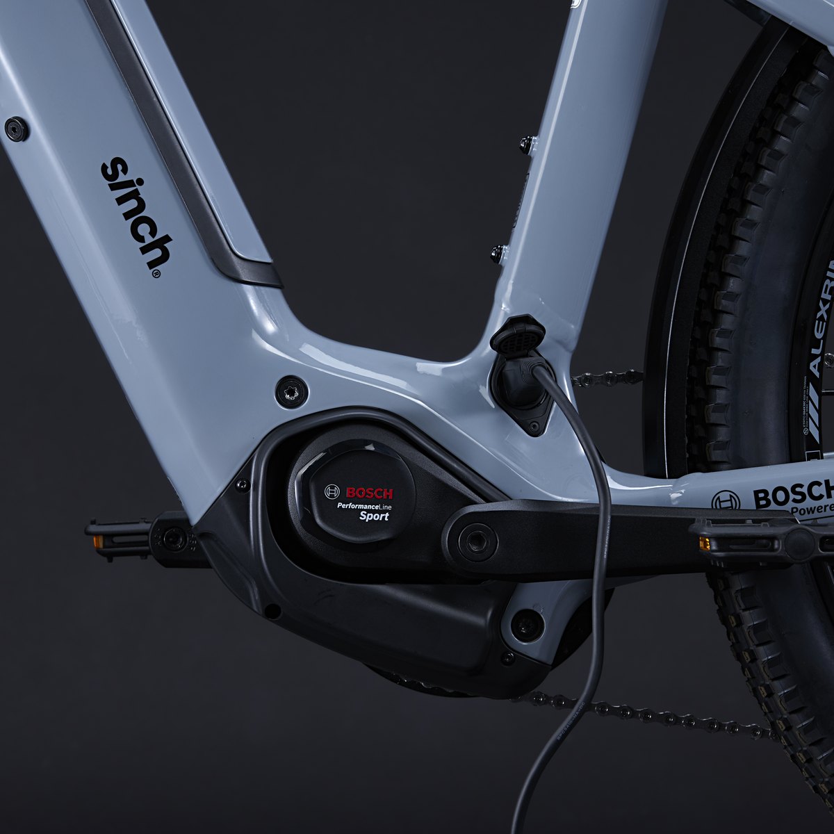 Sinch Jaunt EZ 4 2027 – Coastal Alloy – battery and charging detail 1