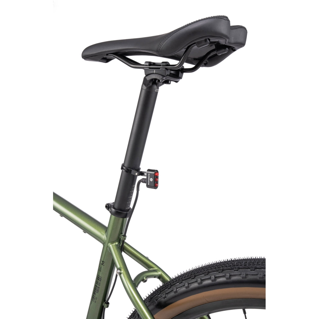Bombtrack Beyond 2 — Metallic Green — saddle and seatpost