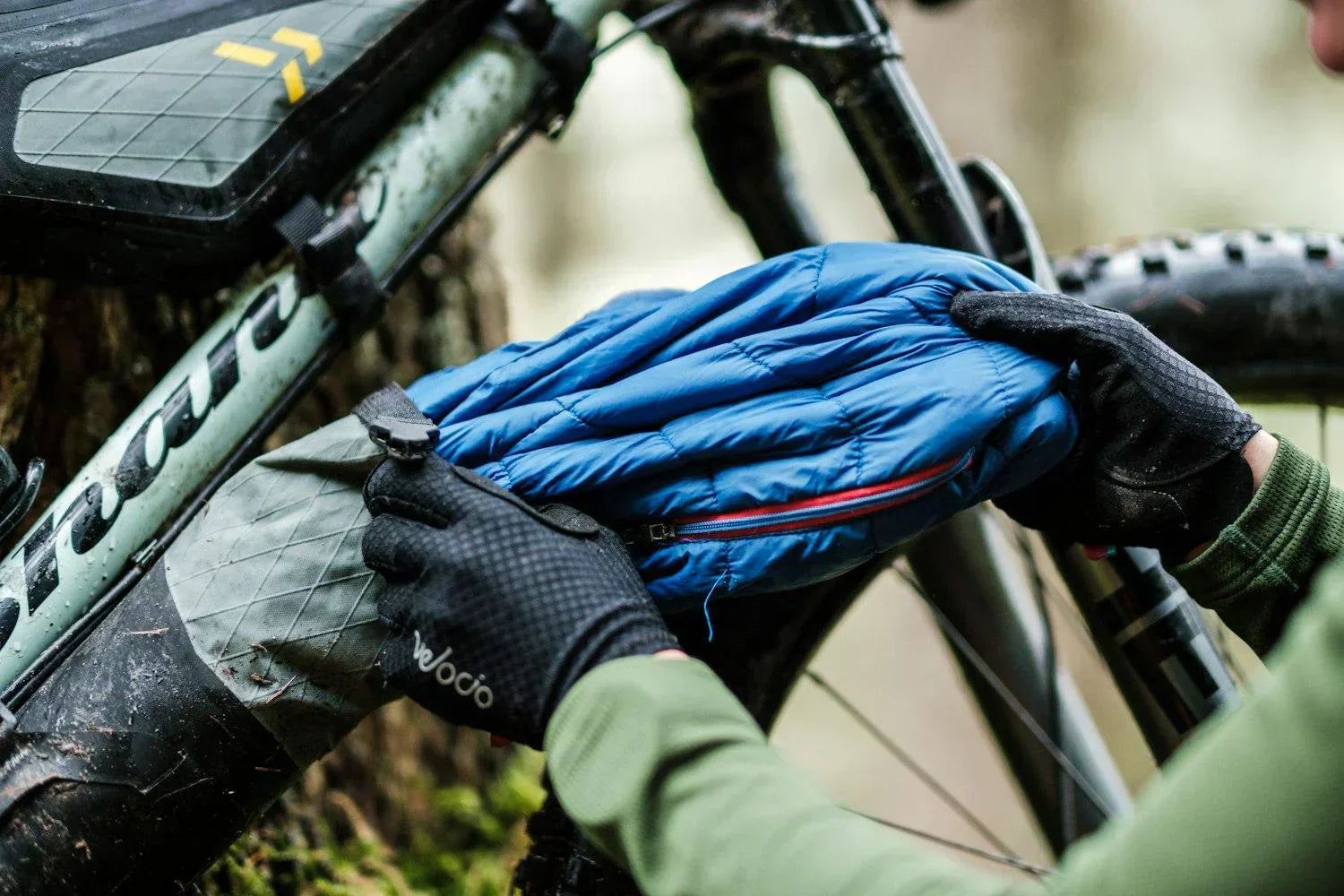 APIDURA - BACKCOUNTRY DOWNTUBE PACK 1.8L