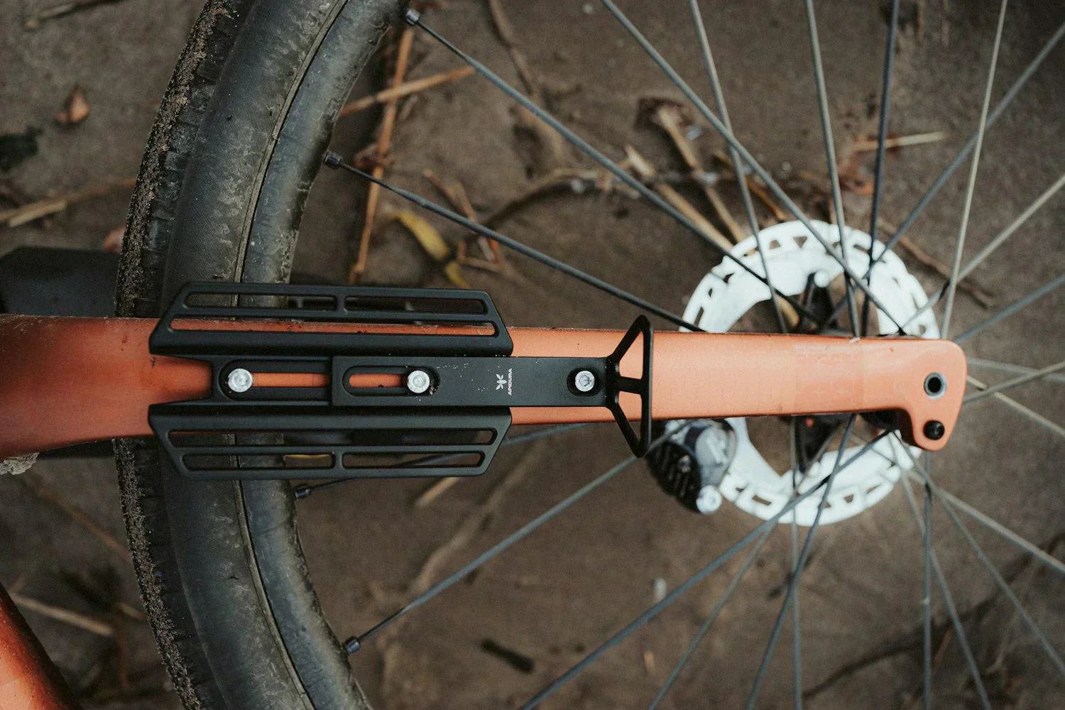 APIDURA - CARGO CAGE