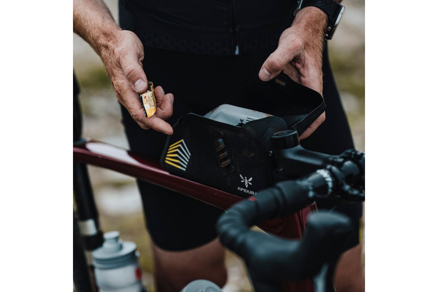 APIDURA - RACING TOP TUBE PACK