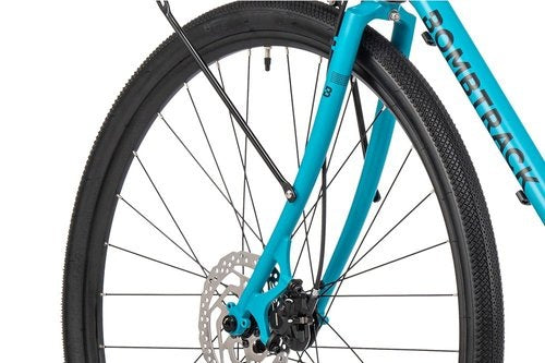 Bombtrack Arise Geared — fork and front wheel detail