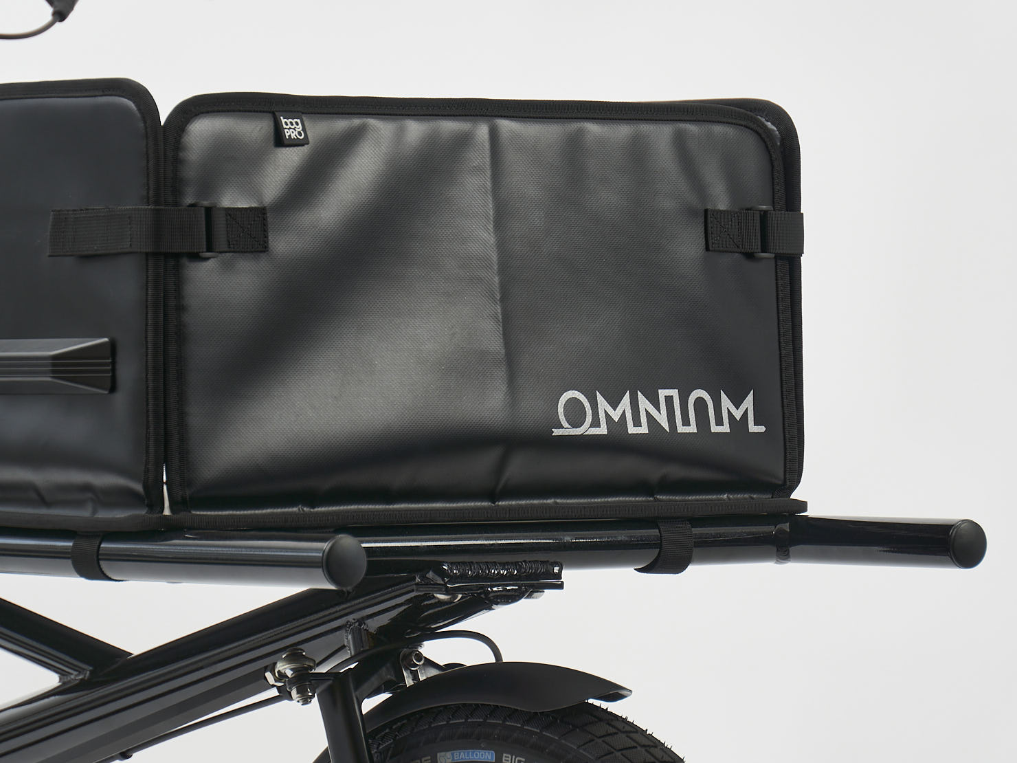 Omnium Foldable Cargo Box