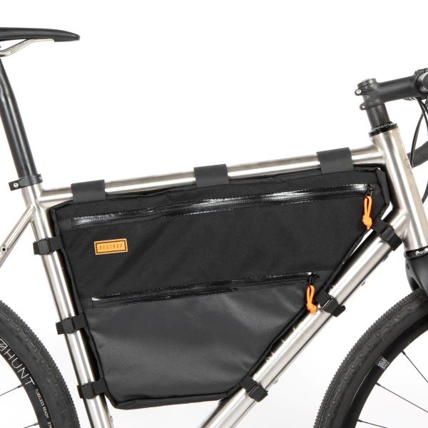 Restrap-Full-Frame-Bag3 tn