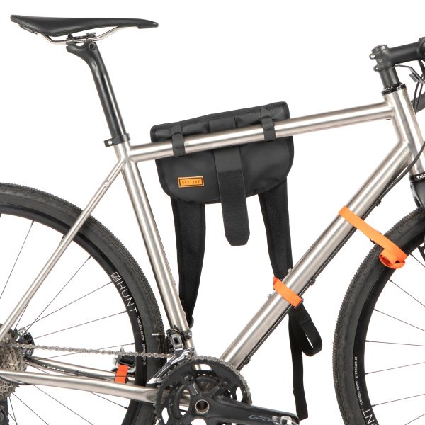 Hike A Bike Harness2 tn